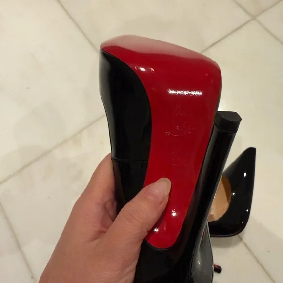 Christian Louboutin Glossy Black Heels - Picture 4 of 4